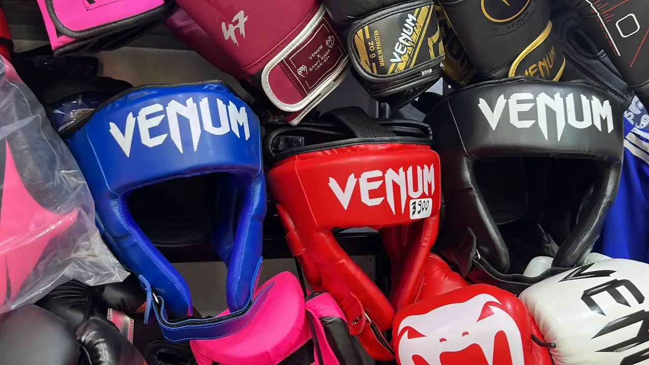 Casque kick Boxing Venum Pakistan
